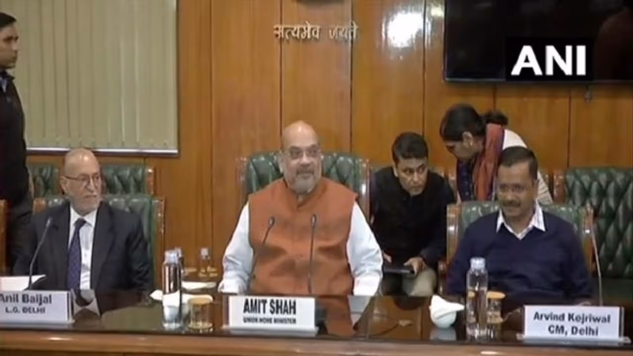 Coronavirus: Amit Shah, health minister to meet CM on COVID 19 crisis in Delhi Coronavirus: Amit Shah, health minister to meet CM on COVID 19 crisis in Delhi