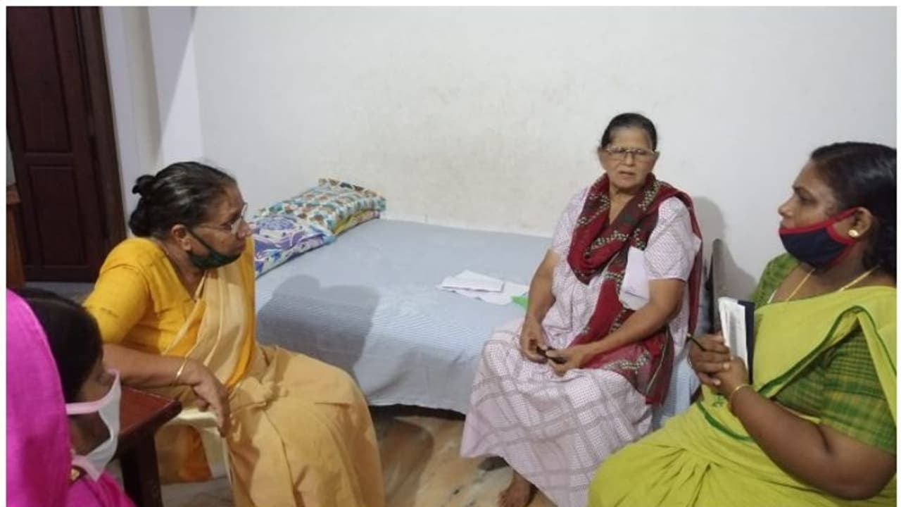 കോട്ടപ്പടിയില് അമ്മയെ ഉപേക്ഷിച്ച് പോയ മകനെ വിളിച്ചുവരുത്തും കോട്ടപ്പടിയില് അമ്മയെ ഉപേക്ഷിച്ച് പോയ മകനെ വിളിച്ചുവരുത്തും