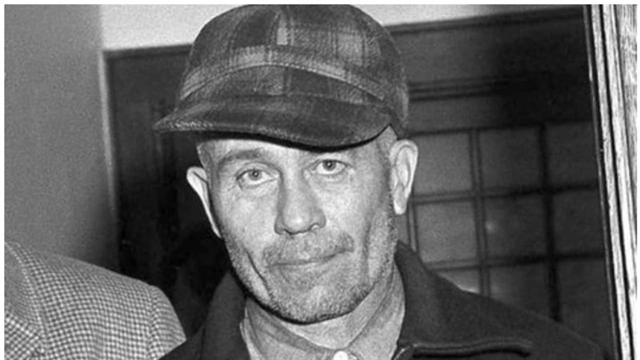 മൃതദേഹങ്ങളില് നിന്നും പാത്രങ്ങളും വസ്ത്രങ്ങളും നിര്മ്മിച്ചിരുന്ന ഒരു കൊലയാളിയുടെ കഥ... മൃതദേഹങ്ങളില് നിന്നും പാത്രങ്ങളും വസ്ത്രങ്ങളും നിര്മ്മിച്ചിരുന്ന ഒരു കൊലയാളിയുടെ കഥ...