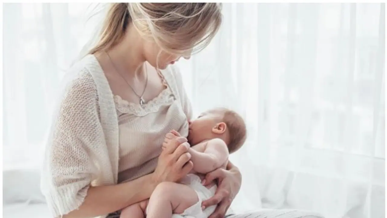 കൊവിഡ് ബാധിച്ച അമ്മമാർ മുലയൂട്ടാമോ; ലോകാരോഗ്യ സംഘടന പറയുന്നു കൊവിഡ് ബാധിച്ച അമ്മമാർ മുലയൂട്ടാമോ; ലോകാരോഗ്യ സംഘടന പറയുന്നു