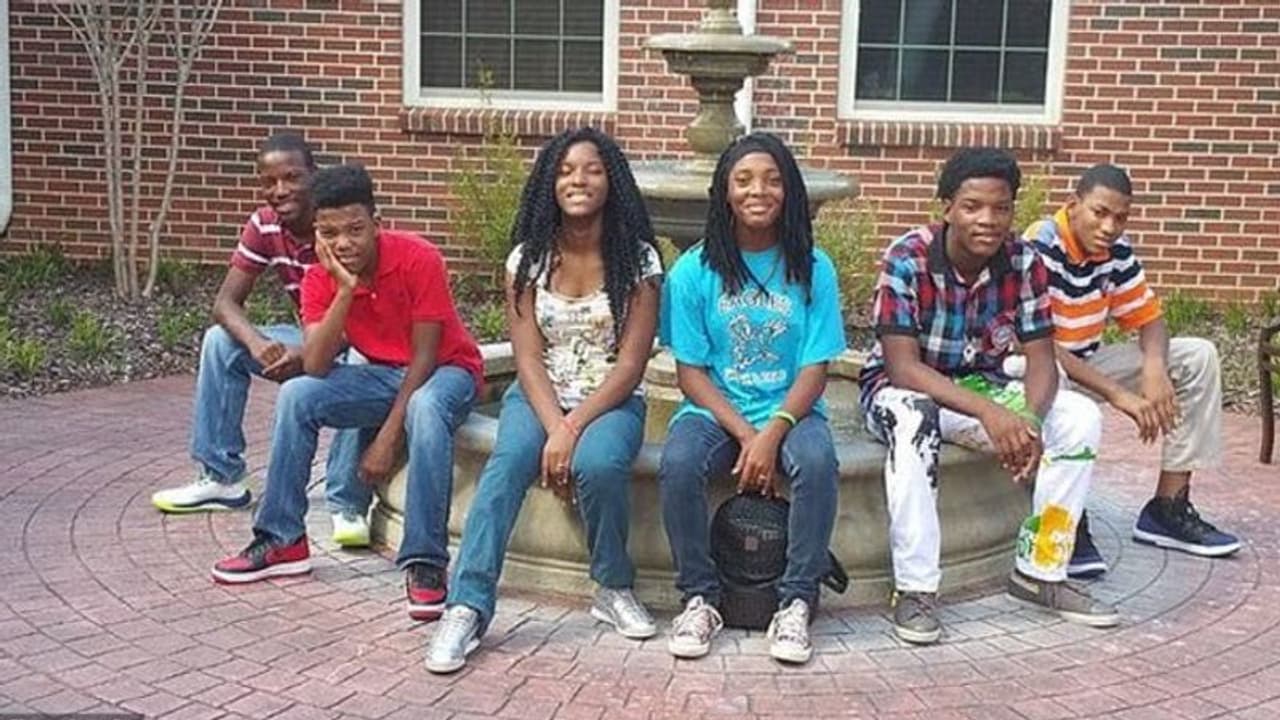 ഒരു പ്രസവത്തിലൂടെ പിറന്ന ആറ് മക്കള്‍; ഇനിയവര്‍ പല വഴിക്ക്...