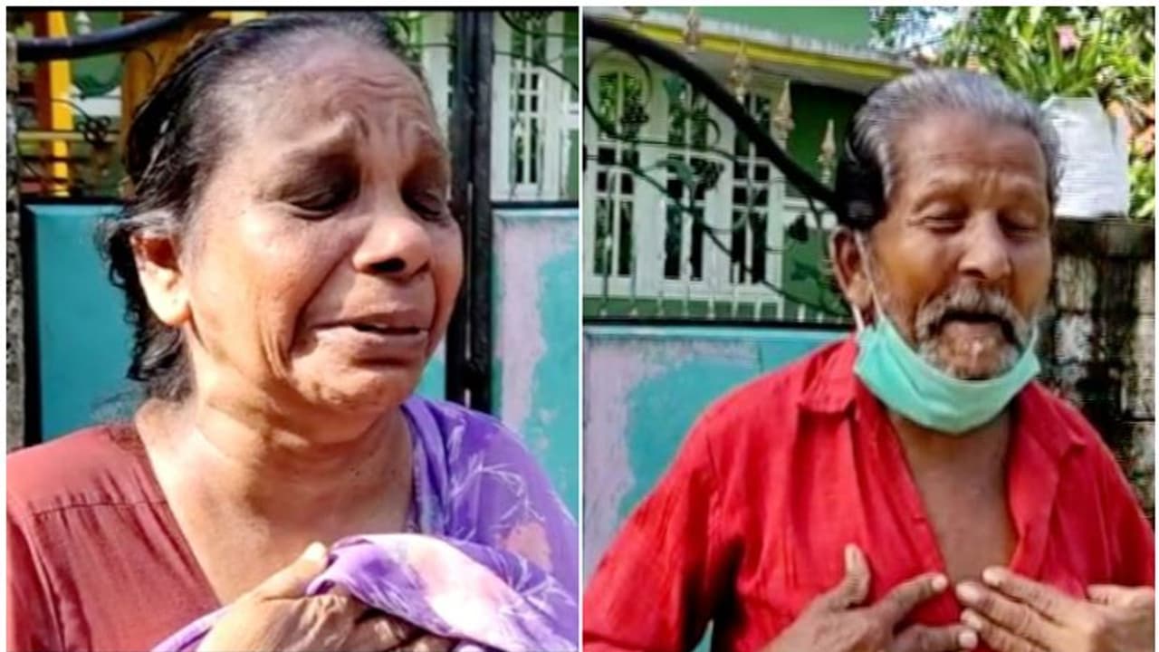 സ്വത്ത് തട്ടിയെടുത്ത ശേഷം ഇറക്കിവിട്ടു; മകന്റെ വീടിന് മുന്നിൽ കുത്തിയിരിപ്പ് പ്രതിഷേധവുമായി മാതാപിതാക്കള് സ്വത്ത് തട്ടിയെടുത്ത ശേഷം ഇറക്കിവിട്ടു; മകന്റെ വീടിന് മുന്നിൽ കുത്തിയിരിപ്പ് പ്രതിഷേധവുമായി മാതാപിതാക്കള്