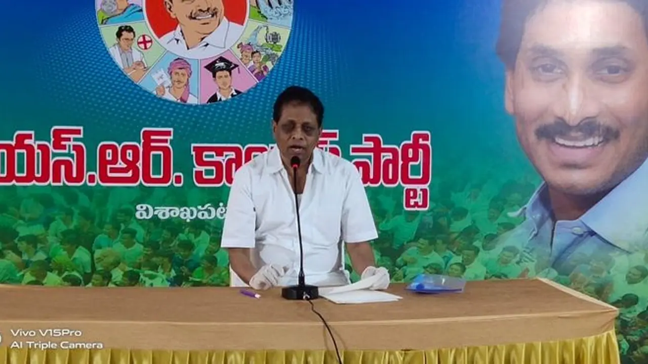 జనసేనలో చేరనున్న వైసీపీ నేత దాడి వీరభద్రరావు ? జనసేనలో చేరనున్న వైసీపీ నేత దాడి వీరభద్రరావు ?