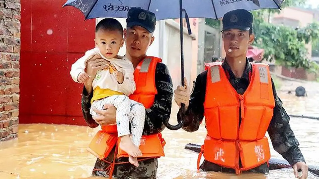 40 dead in Japan floods; more areas warned of heavy rain 40 dead in Japan floods; more areas warned of heavy rain