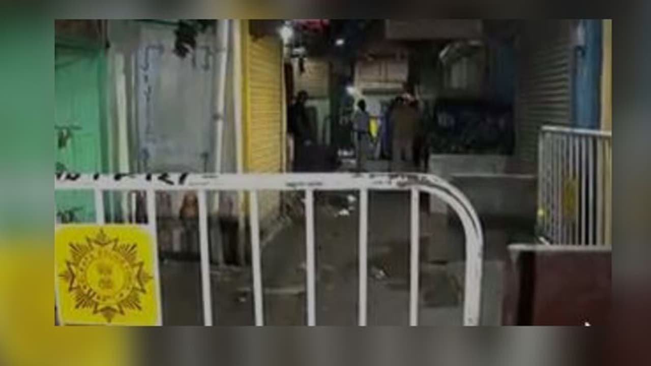 খেলায় চিৎকারের শাস্তি, বড়বাজারে ৫ তলা থেকে ছুঁড়ে ফেলে শিশু খুন পড়শির