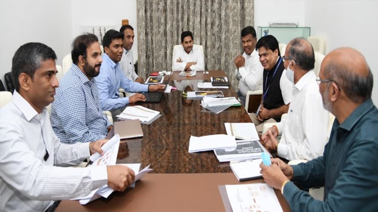 కడప స్టీల్ ప్లాంట్ కు రూ.500కోట్లు... సీఎం జగన్ ఆదేశం కడప స్టీల్ ప్లాంట్ కు రూ.500కోట్లు... సీఎం జగన్ ఆదేశం