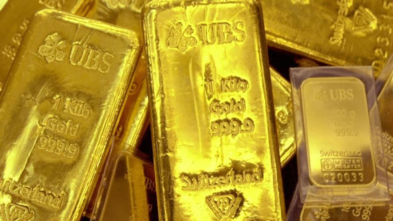 കരിപ്പൂരിൽ അരക്കോടി രൂപയുടെ സ്വർണ്ണം പിടികൂടി കരിപ്പൂരിൽ അരക്കോടി രൂപയുടെ സ്വർണ്ണം പിടികൂടി