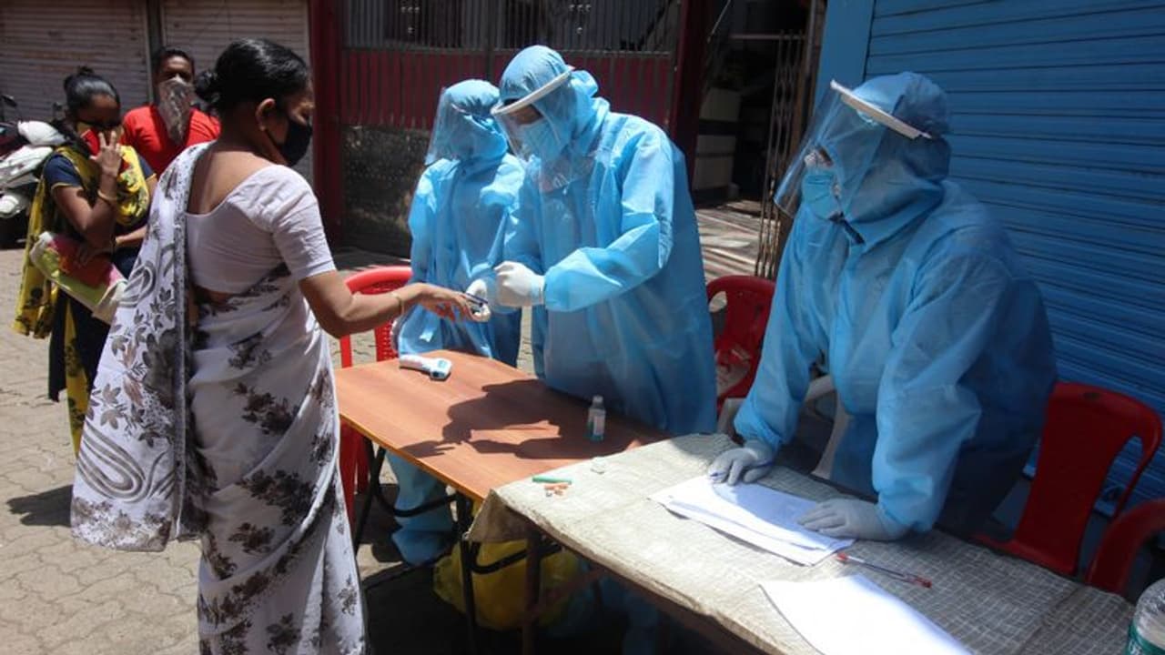 തൃശൂരില് നഗരസഭാ ജീവനക്കാരിക്ക് കൊവിഡ്; രോഗബാധ സമ്പര്ക്കത്തിലൂടെ തൃശൂരില് നഗരസഭാ ജീവനക്കാരിക്ക് കൊവിഡ്; രോഗബാധ സമ്പര്ക്കത്തിലൂടെ