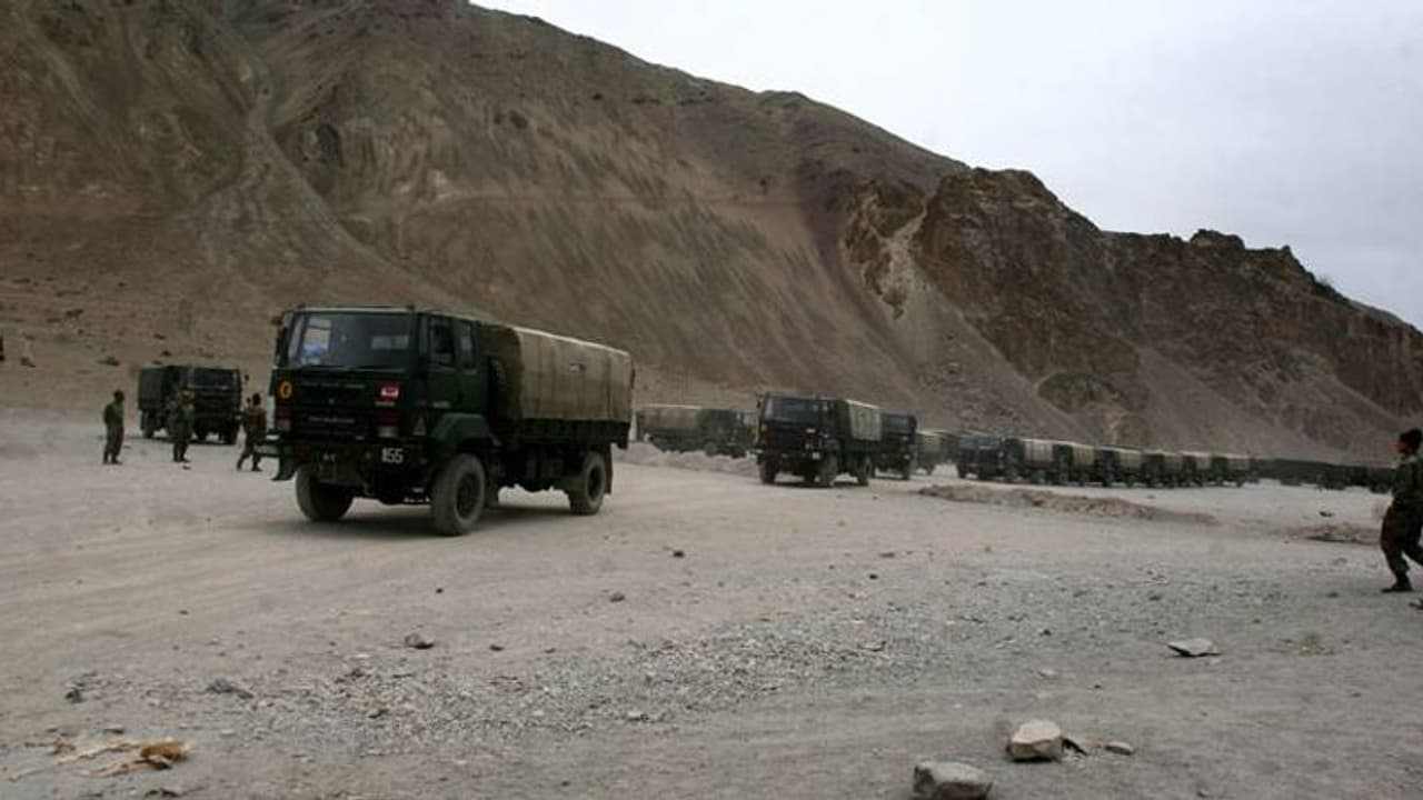 'রক্ত ঝড়েছে দুই পক্ষেই', লাদাখে সীমান্ত সংঘর্ষ নিয়ে কী বলল বিদেশ মন্ত্রক 'রক্ত ঝড়েছে দুই পক্ষেই', লাদাখে সীমান্ত সংঘর্ষ নিয়ে কী বলল বিদেশ মন্ত্রক