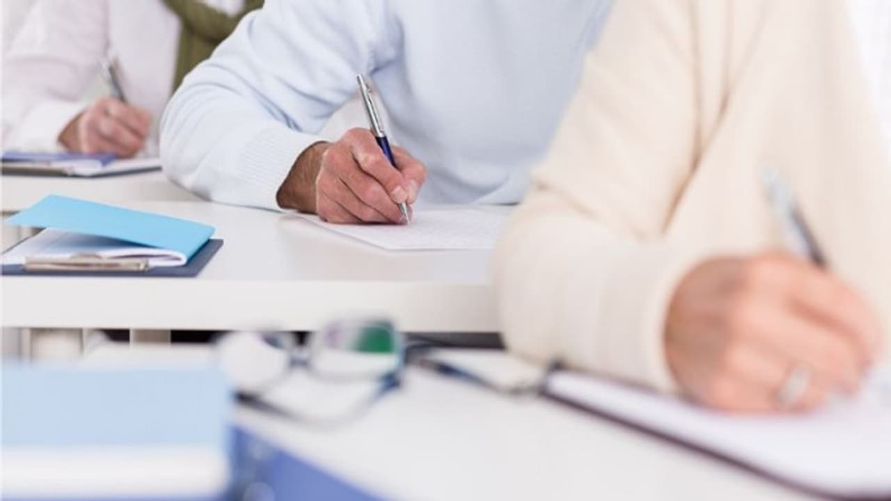 ಅಂತಿಮ ವರ್ಷದ ಸೆಮಿಸ್ಟರ್​ ಪರೀಕ್ಷೆ ರದ್ದುಪಡಿಸಿದ ವಿಶ್ವವಿದ್ಯಾಲಯ