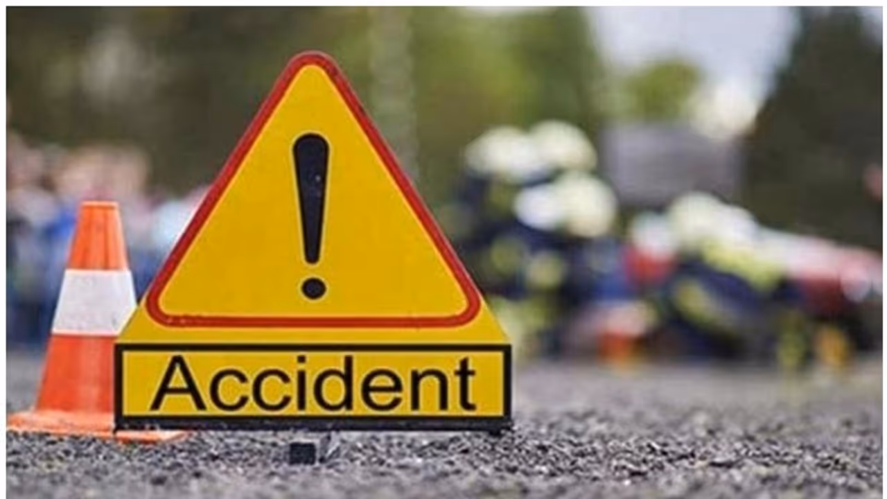 കൊടുവള്ളിയില് ബൈക്കില് നിന്ന് തെറിച്ചുവീണ് മധ്യവയസ്ക മരിച്ചു കൊടുവള്ളിയില് ബൈക്കില് നിന്ന് തെറിച്ചുവീണ് മധ്യവയസ്ക മരിച്ചു