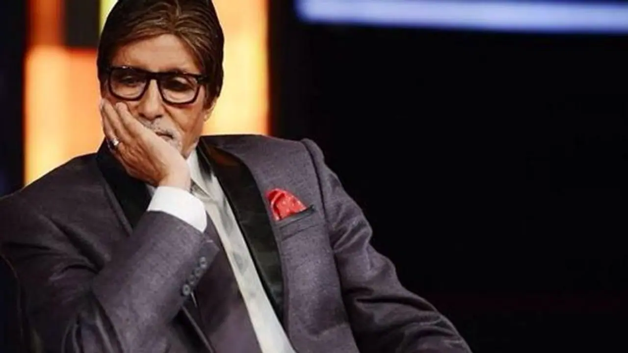 सेना की शहादत पर भावुक हुए अमिताभ बच्चन, बोले जरा याद करो कुर्बानी सेना की शहादत पर भावुक हुए अमिताभ बच्चन, बोले जरा याद करो कुर्बानी