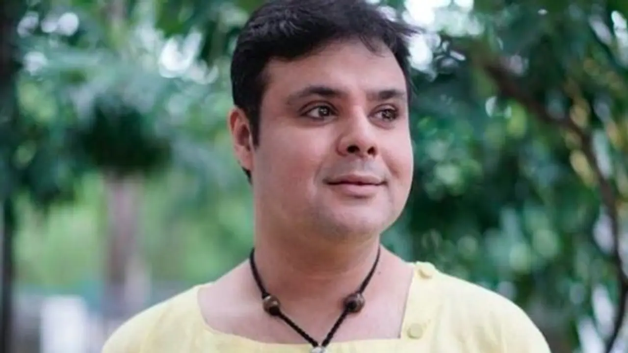 এখানে বৃহন্নলাদের কোনও জায়গা নেই, ক্লাব থেকে ঘাড় ধাক্কা দিয়ে বের করে দেওয়া হল সুজয় প্রসাদকে এখানে বৃহন্নলাদের কোনও জায়গা নেই, ক্লাব থেকে ঘাড় ধাক্কা দিয়ে বের করে দেওয়া হল সুজয় প্রসাদকে