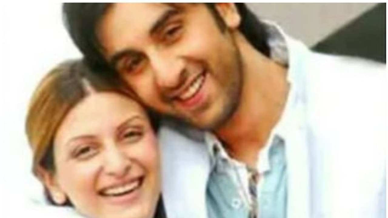 രണ്ബിറുമായി ഇപ്പോഴും തല്ലുകൂടാറുണ്ടോയെന്ന് ആരാധകൻ, മറുപടിയുമായി സഹോദരി റിദ്ധിമ കപൂര് രണ്ബിറുമായി ഇപ്പോഴും തല്ലുകൂടാറുണ്ടോയെന്ന് ആരാധകൻ, മറുപടിയുമായി സഹോദരി റിദ്ധിമ കപൂര്