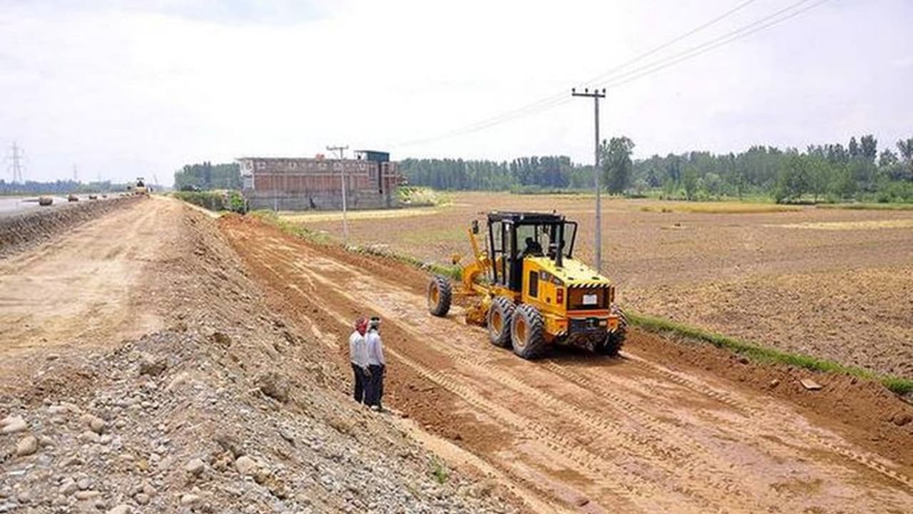 চিনা হুমকি উড়িয়েই গালওয়ান নদীর উপর তৈরি হল ভারতীয় সেতু, এই বছরই শেষ হবে রাস্তার কাজ চিনা হুমকি উড়িয়েই গালওয়ান নদীর উপর তৈরি হল ভারতীয় সেতু, এই বছরই শেষ হবে রাস্তার কাজ