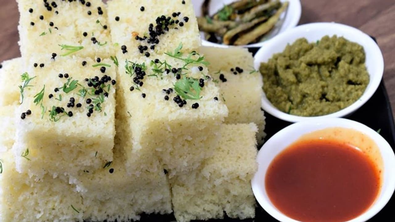 চটজলদি তৈরি হবে সুস্বাদু গুজরাটি স্পেশাল এই পদ, বানিয়ে ফেলুন এই স্বাস্থ্য়কর পদ চটজলদি তৈরি হবে সুস্বাদু গুজরাটি স্পেশাল এই পদ, বানিয়ে ফেলুন এই স্বাস্থ্য়কর পদ