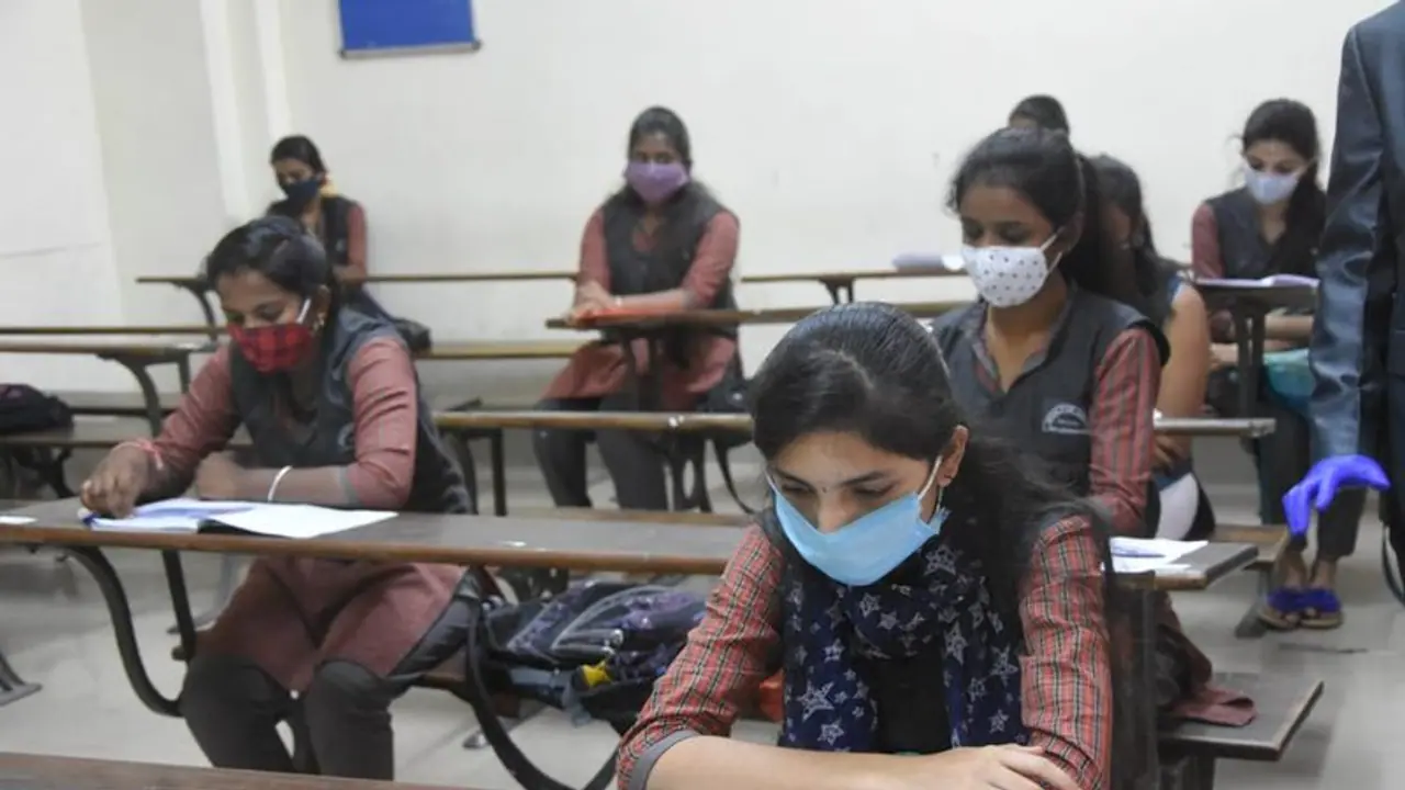 ಇಂದಿನಿಂದ ಪಿಯು ಪರೀಕ್ಷೆ: ಮಕ್ಕಳೇ ಗುಡ್‌ಲಕ್‌: ಮಾಸ್ಕ್ ಕಡ್ಡಾಯವಲ್ಲ, ಧರಿಸಿದರೆ ಒಳ್ಳೆಯದು!