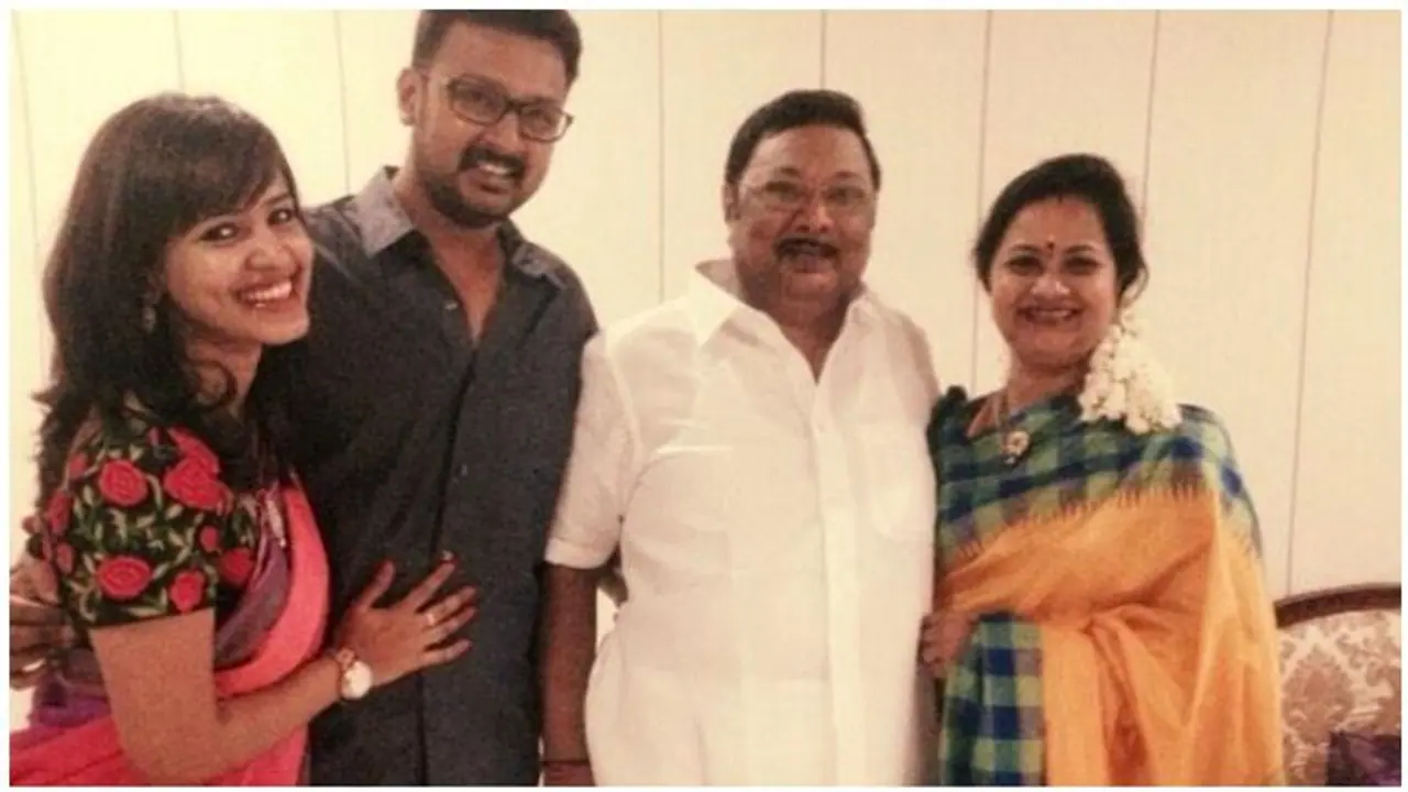 மு.க.அழகிரி மகனுக்கு திமுகவில் புதிய பதவி... வழிக்கு வந்த மு.க.ஸ்டாலின்..! மு.க.அழகிரி மகனுக்கு திமுகவில் புதிய பதவி... வழிக்கு வந்த மு.க.ஸ்டாலின்..!