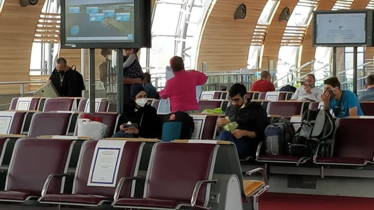 കൊവിഡ് നെഗറ്റീവ് സർട്ടിഫിക്കറ്റ്; പ്രതീക്ഷ നഷ്ടപ്പെട്ട് സൗദിയിലെ പ്രവാസികൾ കൊവിഡ് നെഗറ്റീവ് സർട്ടിഫിക്കറ്റ്; പ്രതീക്ഷ നഷ്ടപ്പെട്ട് സൗദിയിലെ പ്രവാസികൾ