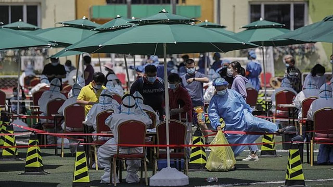 പത്ത് ലക്ഷം കടന്ന് രോഗികളുടെ എണ്ണം; ബ്രസീലില് സ്ഥിത ആശങ്കജനകം പത്ത് ലക്ഷം കടന്ന് രോഗികളുടെ എണ്ണം; ബ്രസീലില് സ്ഥിത ആശങ്കജനകം