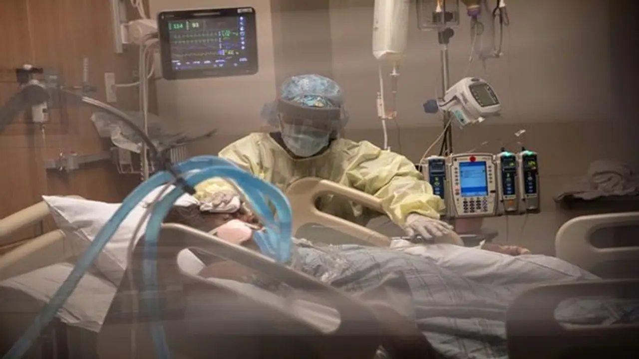 Coronavirus: Journalist who tested positive for COVID 19 attempts suicide at AIIMS Coronavirus: Journalist who tested positive for COVID 19 attempts suicide at AIIMS