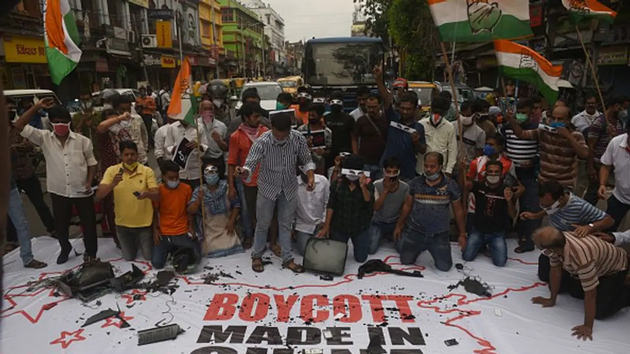 ‘ಬಾಯ್ಕಾಟ್’ ಅಭಿಯಾನ ಯಶಸ್ವಿಯಾದ್ರೆ 5.6 ಲಕ್ಷ ಕೋಟಿ ನಷ್ಟ, ಚೀನಾಕ್ಕೆ ಬಹಿಷ್ಕಾರ ಭೀತಿ! ‘ಬಾಯ್ಕಾಟ್’ ಅಭಿಯಾನ ಯಶಸ್ವಿಯಾದ್ರೆ 5.6 ಲಕ್ಷ ಕೋಟಿ ನಷ್ಟ, ಚೀನಾಕ್ಕೆ ಬಹಿಷ್ಕಾರ ಭೀತಿ!