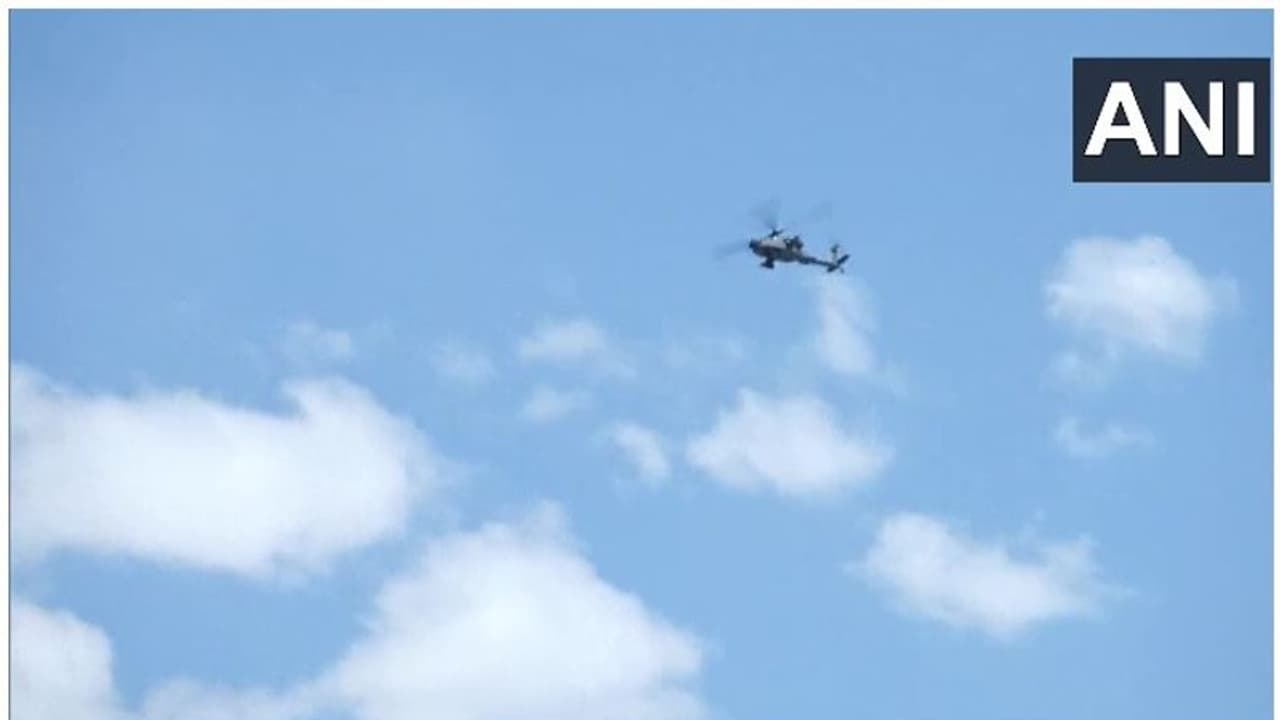 ലേയിലും ലഡാക്കിലും വ്യോമസേനയുടെ യുദ്ധ വിമാനങ്ങളെത്തി; ചിത്രങ്ങള് പുറത്തുവിട്ട് വാര്ത്താ ഏജന്സി ലേയിലും ലഡാക്കിലും വ്യോമസേനയുടെ യുദ്ധ വിമാനങ്ങളെത്തി; ചിത്രങ്ങള് പുറത്തുവിട്ട് വാര്ത്താ ഏജന്സി