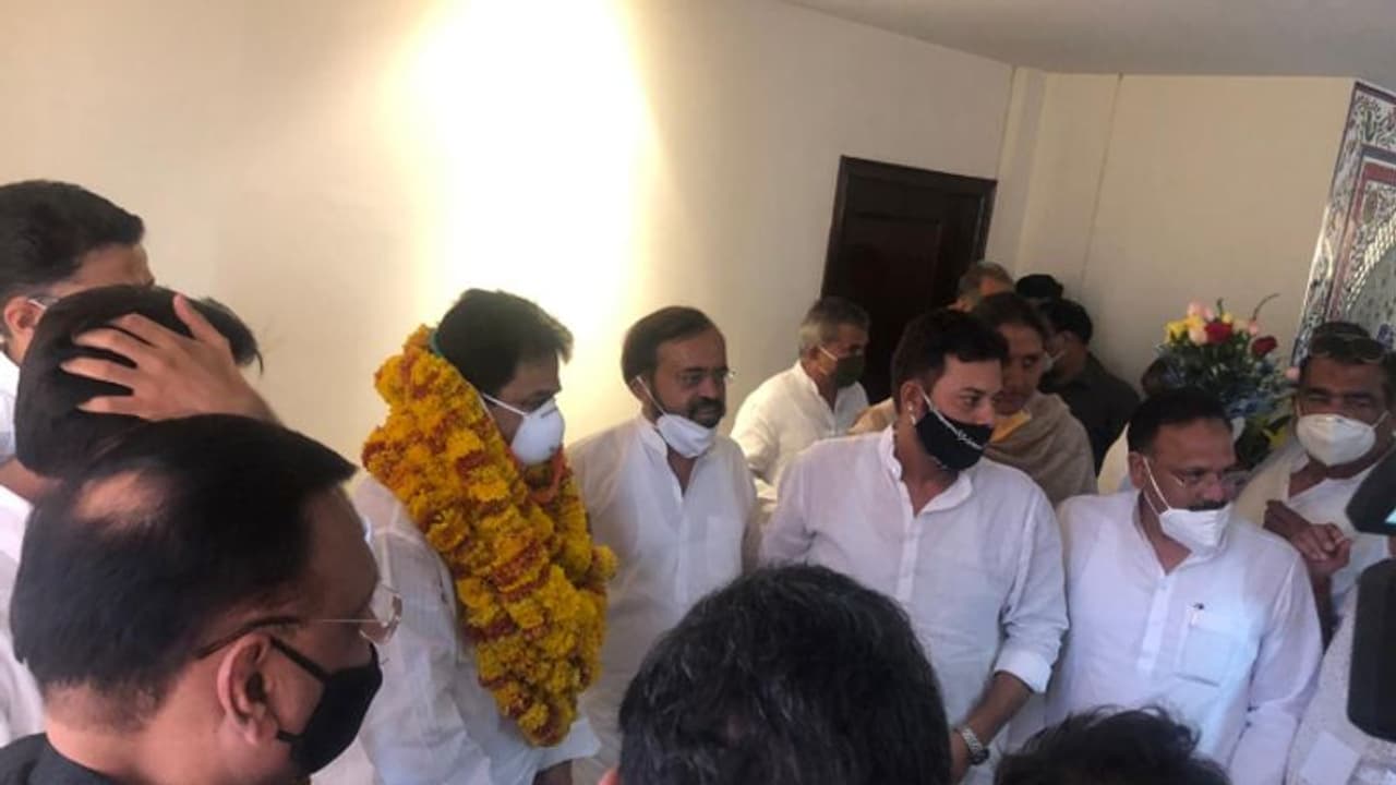 ബിജെപി തന്ത്രങ്ങള് പൊളിച്ച് രാജസ്ഥാനില് വെന്നിക്കൊടി പാറിച്ച് കെ സി വേണുഗോപാല് ബിജെപി തന്ത്രങ്ങള് പൊളിച്ച് രാജസ്ഥാനില് വെന്നിക്കൊടി പാറിച്ച് കെ സി വേണുഗോപാല്