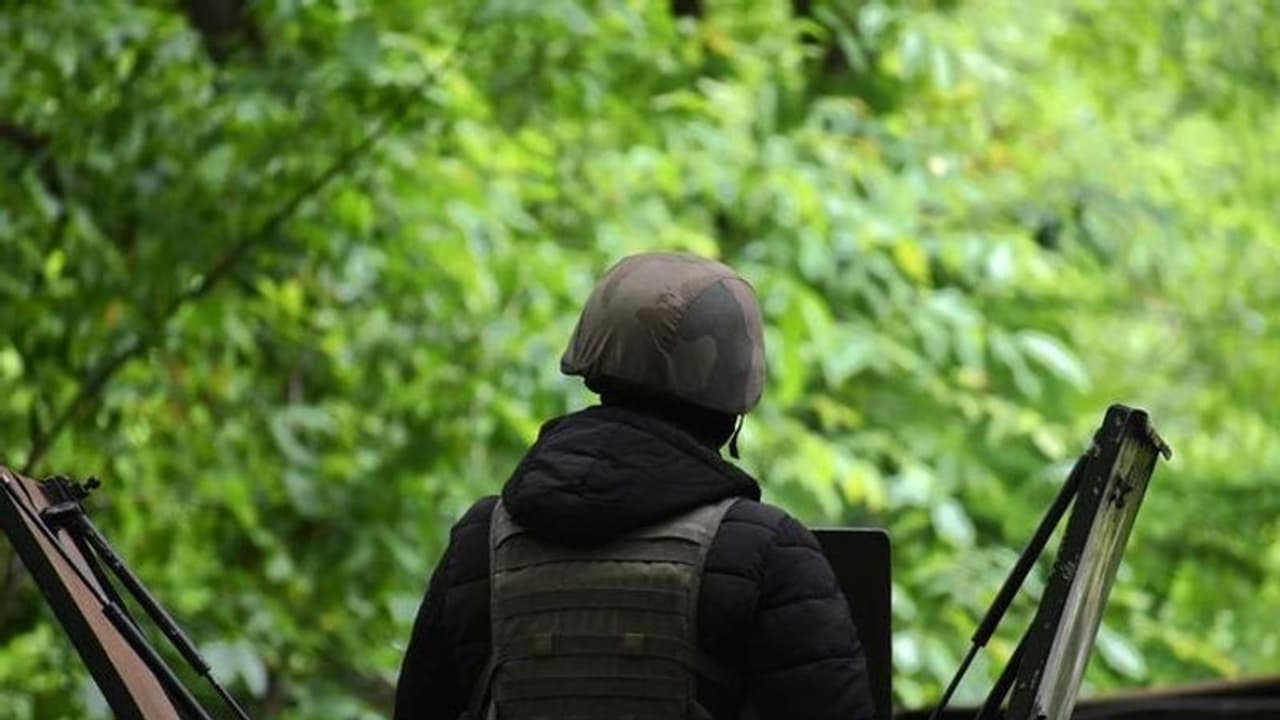 കശ്മീരില് വെടിനിര്ത്തല് കരാര് ലംഘിച്ച് പാകിസ്ഥാന്; ഇന്ത്യന് സൈന്യം തിരിച്ചടിക്കുന്നു കശ്മീരില് വെടിനിര്ത്തല് കരാര് ലംഘിച്ച് പാകിസ്ഥാന്; ഇന്ത്യന് സൈന്യം തിരിച്ചടിക്കുന്നു