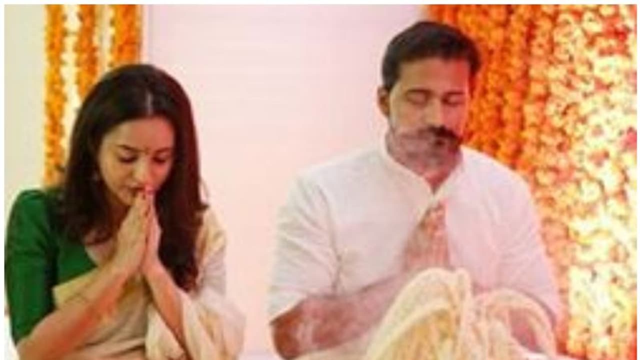 വിവാഹ നിശ്ചയത്തിന്റെ ഓര്‍മ്മകളുമായി ഫോട്ടോ പങ്കുവെച്ച് ഭാമ