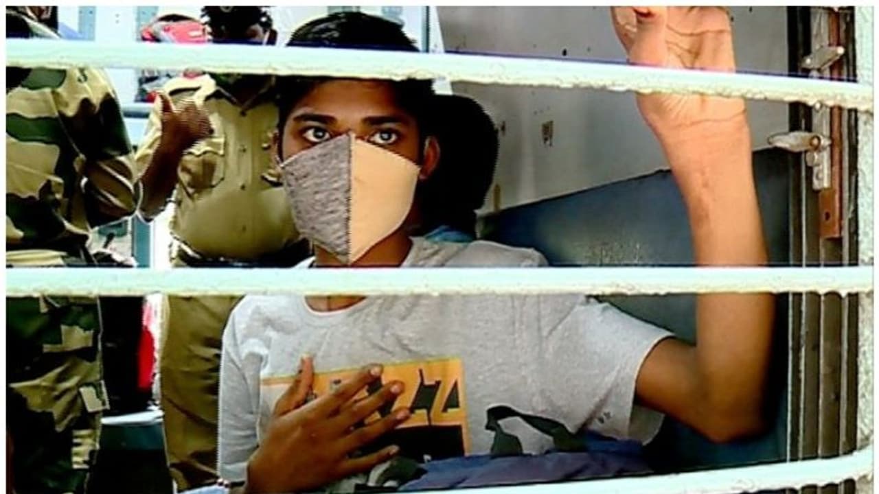 ലോക്ഡൗണിൽ തൊഴില് നഷ്ടമായി, ഭക്ഷണത്തിനായി 600 രൂപ മോഷ്ടിച്ച് പിടിയിലായ യുവാവിന് ഒടുവിൽ മോചനം ലോക്ഡൗണിൽ തൊഴില് നഷ്ടമായി, ഭക്ഷണത്തിനായി 600 രൂപ മോഷ്ടിച്ച് പിടിയിലായ യുവാവിന് ഒടുവിൽ മോചനം