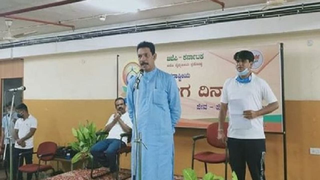 ಯೋಗದ ಮೂಲಕ ಭಾರತ ಜಗತ್ತಿಗೆ ಮಹತ್ತರ ಕೊಡುಗೆ ನೀಡಿದೆ: ನಳಿನ್ ಕುಮಾರ್ ಕಟೀಲ್ ಯೋಗದ ಮೂಲಕ ಭಾರತ ಜಗತ್ತಿಗೆ ಮಹತ್ತರ ಕೊಡುಗೆ ನೀಡಿದೆ: ನಳಿನ್ ಕುಮಾರ್ ಕಟೀಲ್