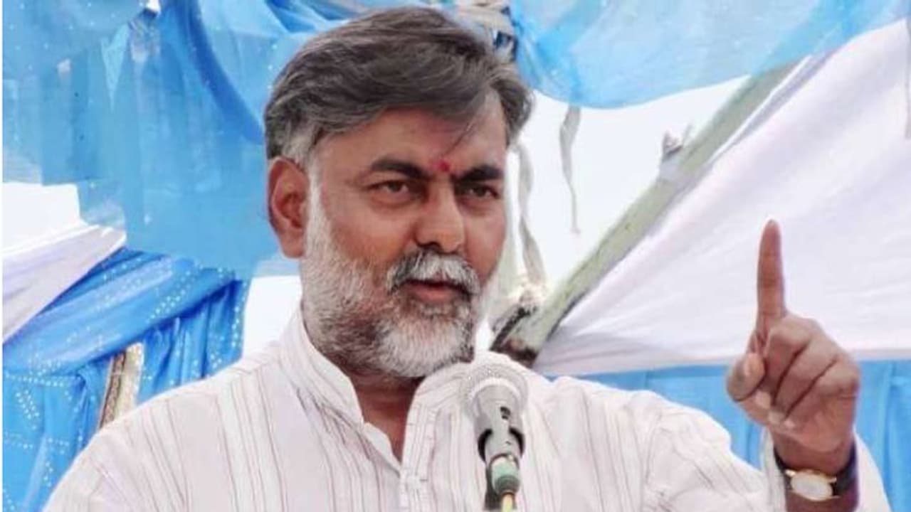 10 മില്യണ് ജനങ്ങൾ യോഗ ദിനത്തിൽ സമൂഹമാധ്യമങ്ങളില് ഒരുമിക്കും; പ്രത്യാശ പ്രകടിപ്പിച്ച് കേന്ദ്രമന്ത്രി 10 മില്യണ് ജനങ്ങൾ യോഗ ദിനത്തിൽ സമൂഹമാധ്യമങ്ങളില് ഒരുമിക്കും; പ്രത്യാശ പ്രകടിപ്പിച്ച് കേന്ദ്രമന്ത്രി