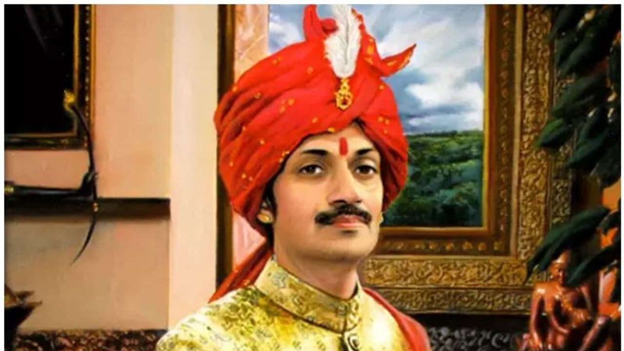 അന്ന് ആ രാജകുമാരന് തുറന്നുപറഞ്ഞു, 'ഞാൻ സ്വവർഗാനുരാഗിയാണ്'; മാനവേന്ദ്ര സിംഗിനെ കുറിച്ച് അറിയാം അന്ന് ആ രാജകുമാരന് തുറന്നുപറഞ്ഞു, 'ഞാൻ സ്വവർഗാനുരാഗിയാണ്'; മാനവേന്ദ്ര സിംഗിനെ കുറിച്ച് അറിയാം