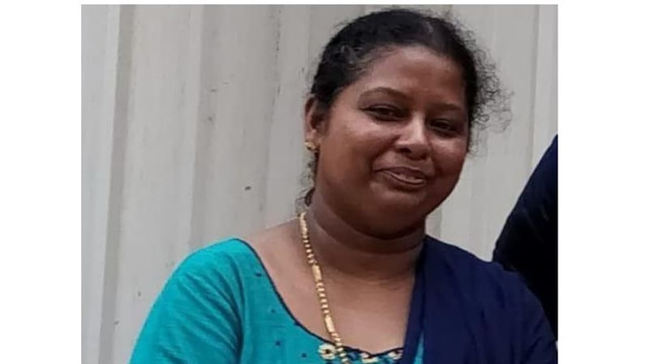 കൊവിഡ് ബാധിച്ച് മലയാളി നഴ്സ് സൗദി അറേബ്യയിൽ മരിച്ചു കൊവിഡ് ബാധിച്ച് മലയാളി നഴ്സ് സൗദി അറേബ്യയിൽ മരിച്ചു