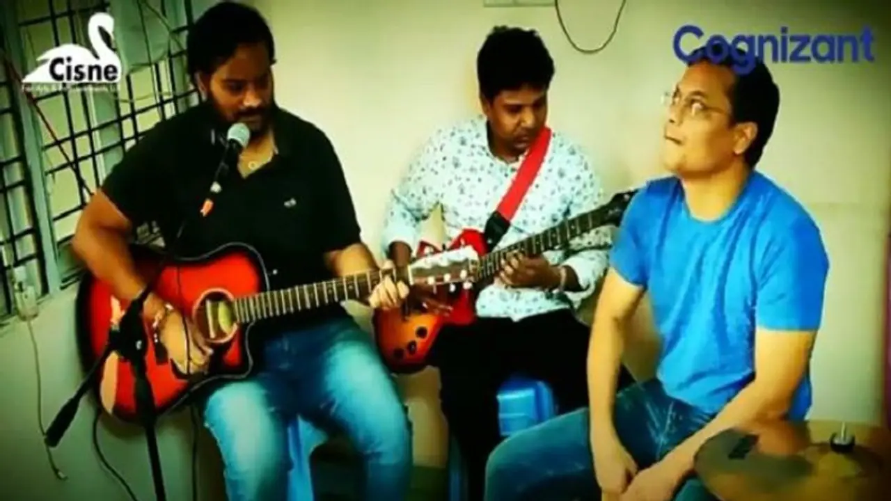 వరల్డ్ మ్యూజిక్ డే సందర్భంగా సైబరాబాద్ పోలీస్ సరికొత్త మ్యూజిక్ ఆల్బం లాంచ్ వరల్డ్ మ్యూజిక్ డే సందర్భంగా సైబరాబాద్ పోలీస్ సరికొత్త మ్యూజిక్ ఆల్బం లాంచ్