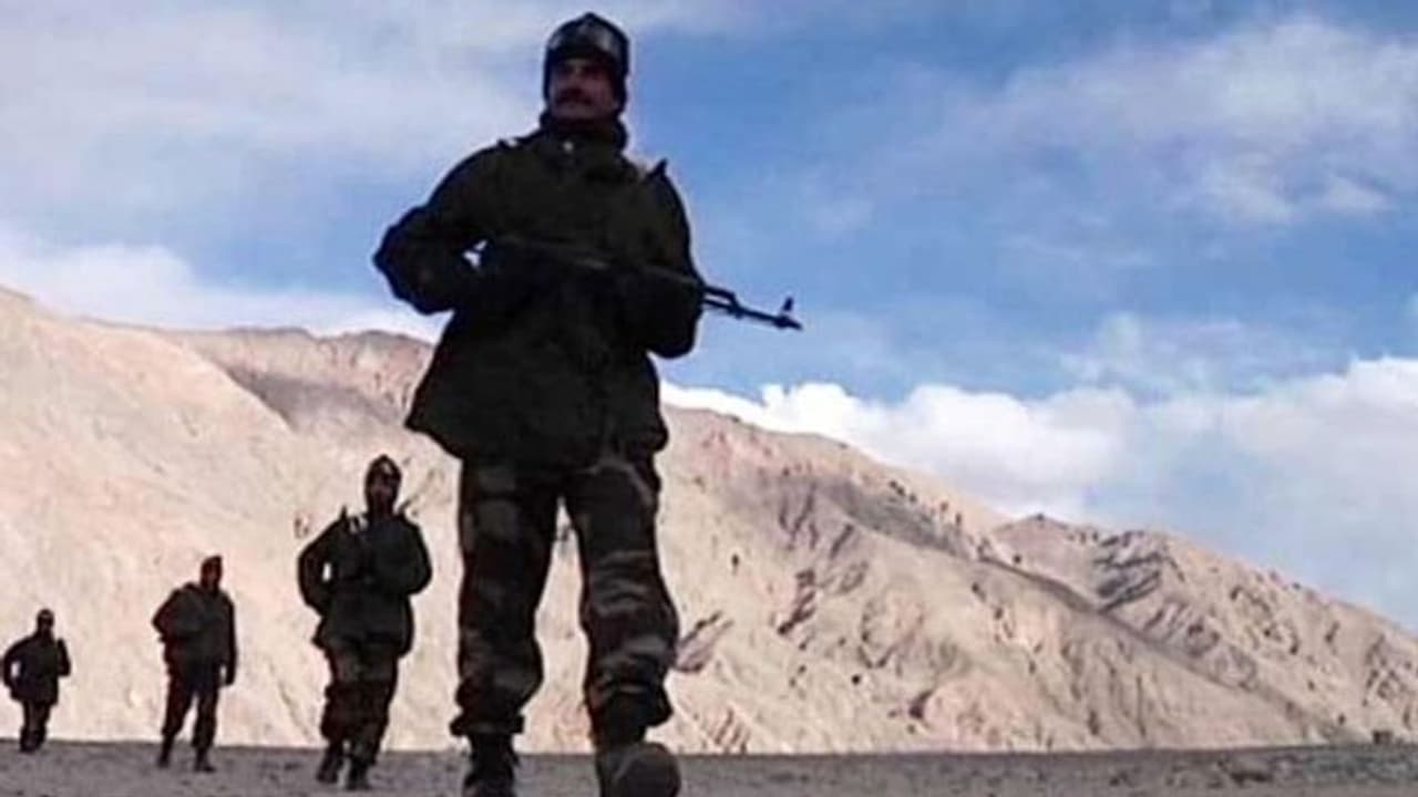 सूत्र : पहली बार चीनी सेना ने की पुष्टि, लद्दाख झड़प में उनके कमांडिंग ऑफिसर की जान गई सूत्र : पहली बार चीनी सेना ने की पुष्टि, लद्दाख झड़प में उनके कमांडिंग ऑफिसर की जान गई