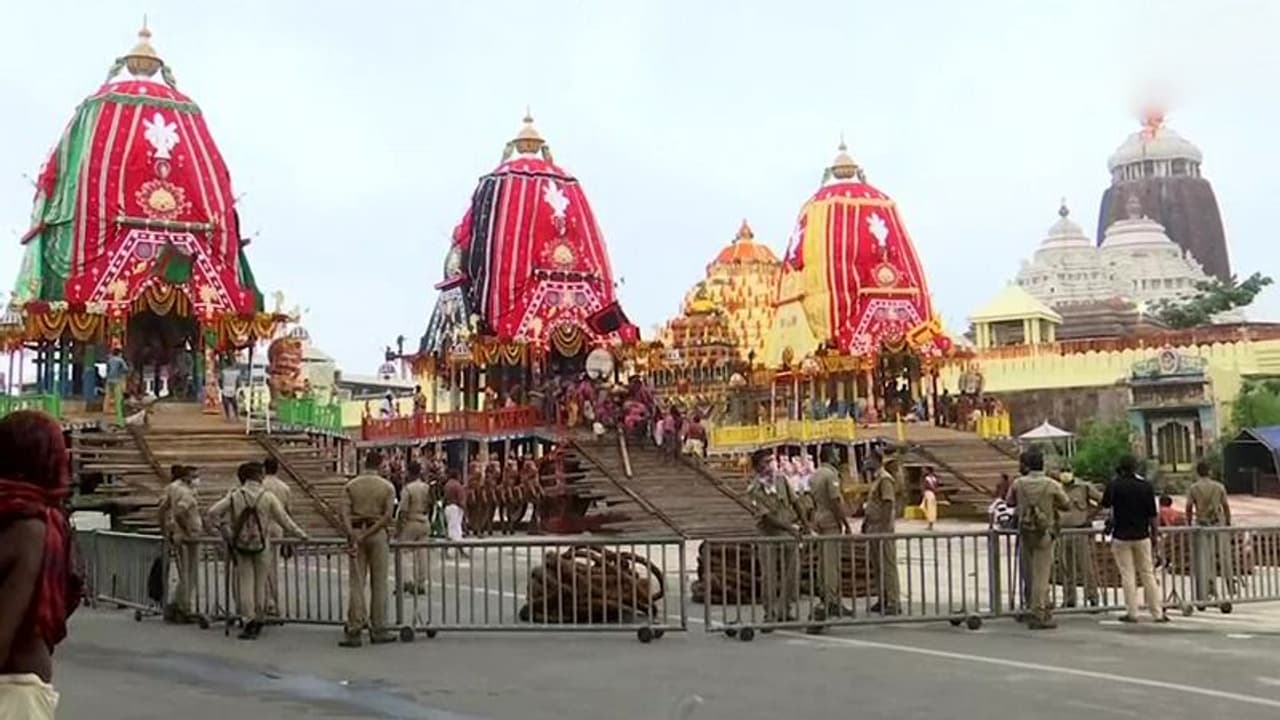 ইতিহাসে প্রথমবার, ভগবান জগন্নাথদেবের রথযাত্রা পালন হচ্ছে ভক্ত সমাগম ছাড়া
