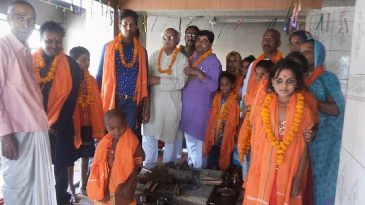 हरियाणा में मुस्लिमों ने पहना जनेऊ, हवन कर की घर वापसी