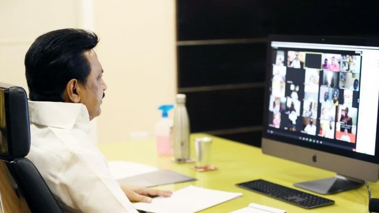 பாஜக அச்சுறுத்தலுக்கு பணிந்தால்... ஊடக நிகழ்வுகளை புறக்கணிப்போம்... திமுக கூட்டணி கட்சிகள் அதிரடி முடிவு!! பாஜக அச்சுறுத்தலுக்கு பணிந்தால்... ஊடக நிகழ்வுகளை புறக்கணிப்போம்... திமுக கூட்டணி கட்சிகள் அதிரடி முடிவு!!