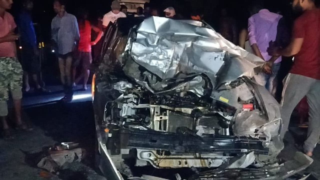 জাতীয় সড়কে ভয়াবহ দুর্ঘটনায় প্রাণ গেল পূর্ত দপ্তরের ইঞ্জিনিয়ারের, গুরুতর জখম ২ জাতীয় সড়কে ভয়াবহ দুর্ঘটনায় প্রাণ গেল পূর্ত দপ্তরের ইঞ্জিনিয়ারের, গুরুতর জখম ২