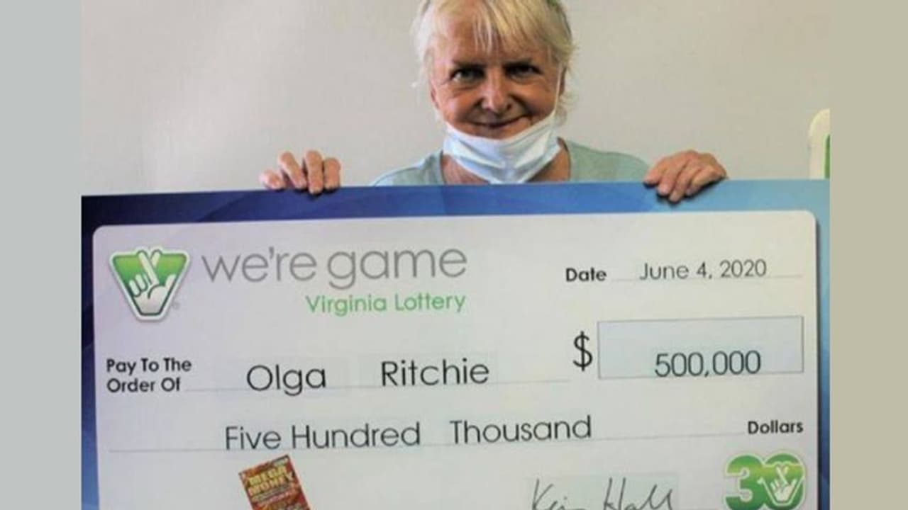 തലവേദന തുണച്ചു; അപ്രതീഷിതമായി കോടീശ്വരിയായി മധ്യവയസ്ക ! തലവേദന തുണച്ചു; അപ്രതീഷിതമായി കോടീശ്വരിയായി മധ്യവയസ്ക !