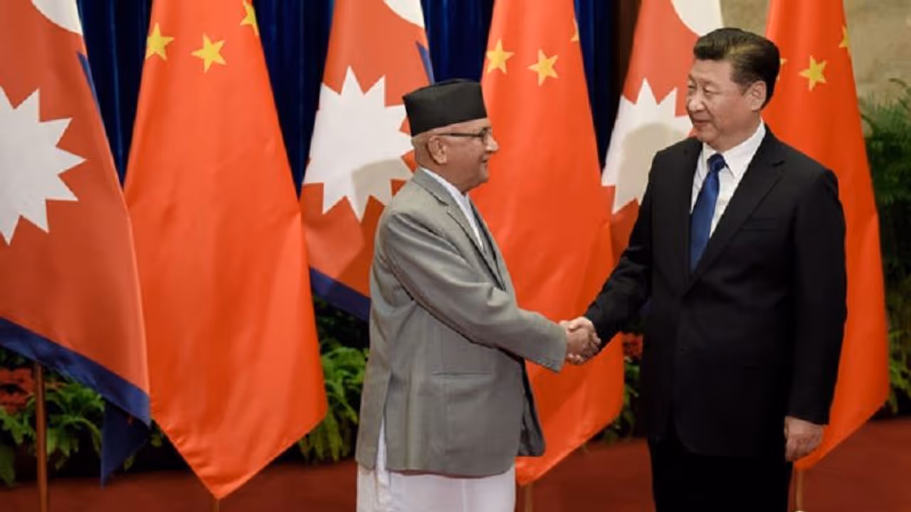 ड्रैगन ने ओली को बचाने झोंकी ताकत, यांकी करा रही है पंचायत