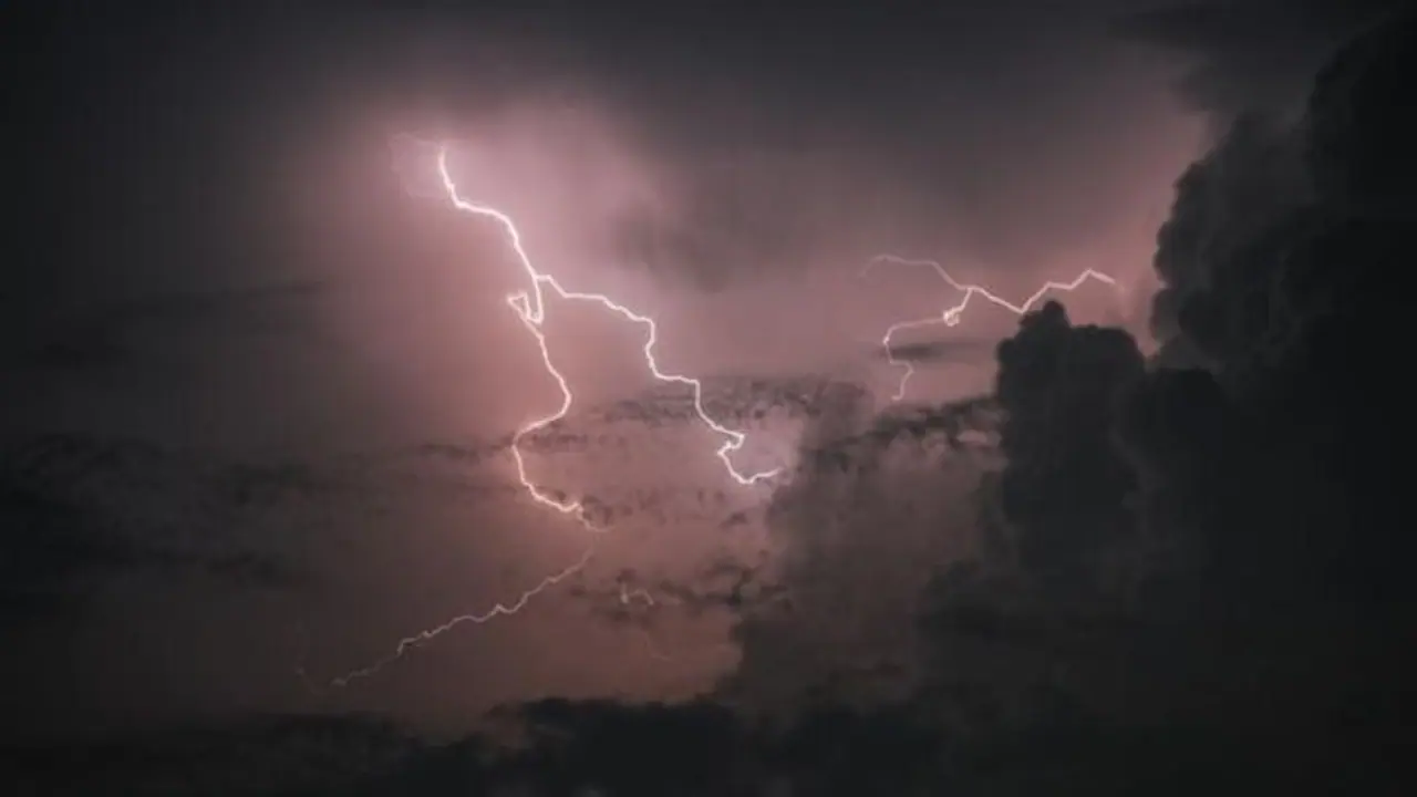 উত্তরবঙ্গে অতি ভারী বৃষ্টির পূর্বাভাস, ৫ জেলায় হলুদ সর্তকতা জারি উত্তরবঙ্গে অতি ভারী বৃষ্টির পূর্বাভাস, ৫ জেলায় হলুদ সর্তকতা জারি