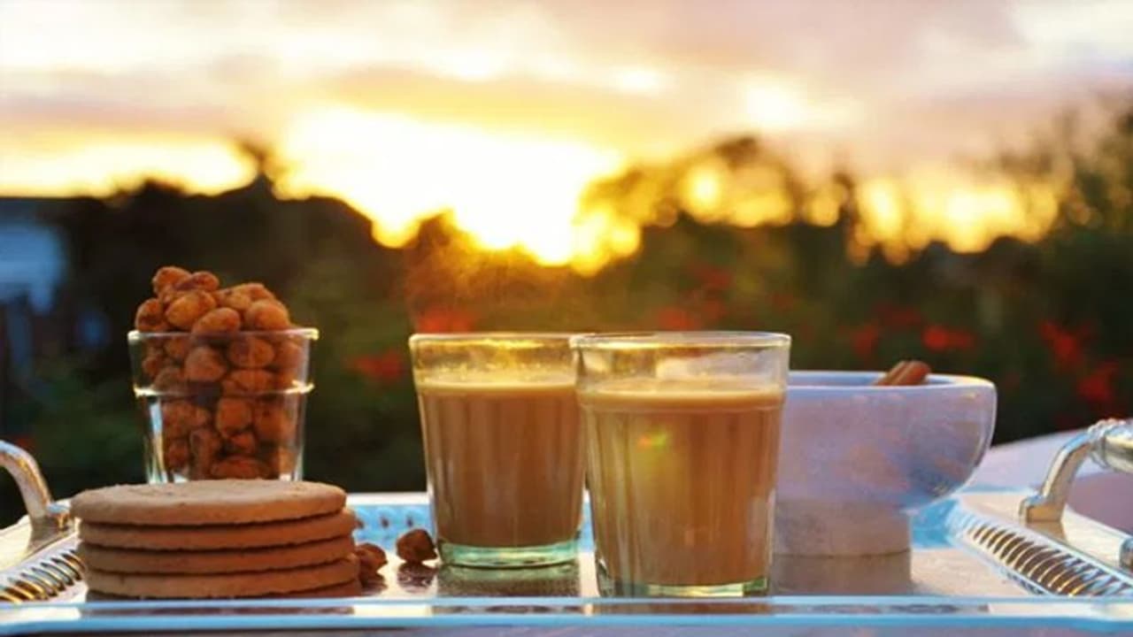 നല്ല കിടിലൻ മസാലച്ചായ വീട്ടിൽ തന്നെ തയ്യാറാക്കാം; ഈ നാല് കാര്യങ്ങളോർത്താൽ മതി.... നല്ല കിടിലൻ മസാലച്ചായ വീട്ടിൽ തന്നെ തയ്യാറാക്കാം; ഈ നാല് കാര്യങ്ങളോർത്താൽ മതി....