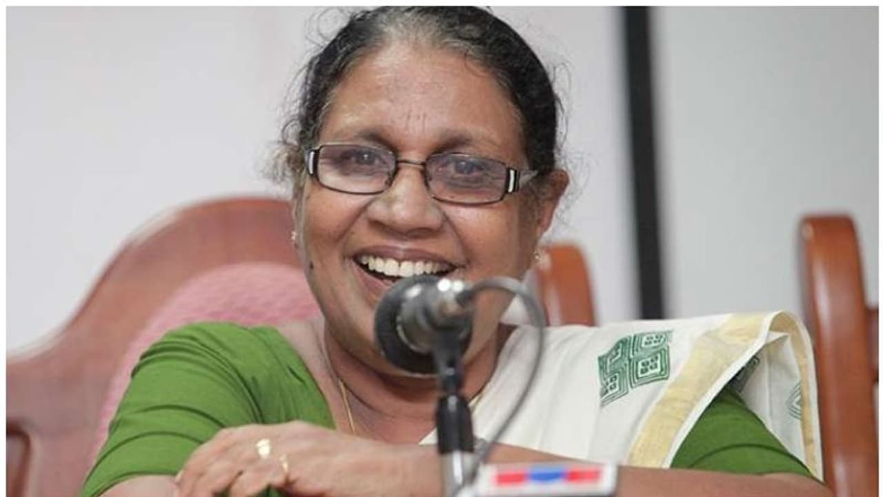 അധിക്ഷേപിക്കാൻ ലക്ഷ്യമിട്ടുള്ള വ്യാജ പ്രചാരണം; ഒരു വശം മാത്രം പെരുപ്പിച്ച് കാട്ടി: വനിതാ കമ്മീഷന്റെ പ്രതികരണം അധിക്ഷേപിക്കാൻ ലക്ഷ്യമിട്ടുള്ള വ്യാജ പ്രചാരണം; ഒരു വശം മാത്രം പെരുപ്പിച്ച് കാട്ടി: വനിതാ കമ്മീഷന്റെ പ്രതികരണം