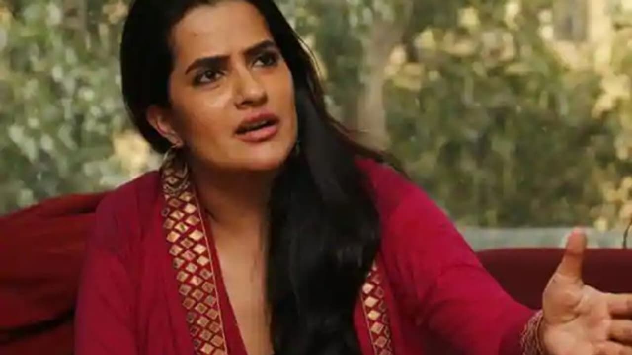 सोनू निगम के बाद अब इस सिंगर ने इंडस्ट्री पर निकाला गुस्सा, बोली यहां टैलेंट का गला घोटा जाता है सोनू निगम के बाद अब इस सिंगर ने इंडस्ट्री पर निकाला गुस्सा, बोली यहां टैलेंट का गला घोटा जाता है