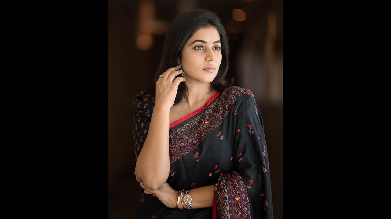 കൊച്ചി ബ്ലാക്ക് മെയിലിംഗ് കേസ്, സോഫിയയുടെ മുൻകൂർ ജാമ്യാപേക്ഷ ഇന്ന് ഹൈക്കോടതിയിൽ കൊച്ചി ബ്ലാക്ക് മെയിലിംഗ് കേസ്, സോഫിയയുടെ മുൻകൂർ ജാമ്യാപേക്ഷ ഇന്ന് ഹൈക്കോടതിയിൽ