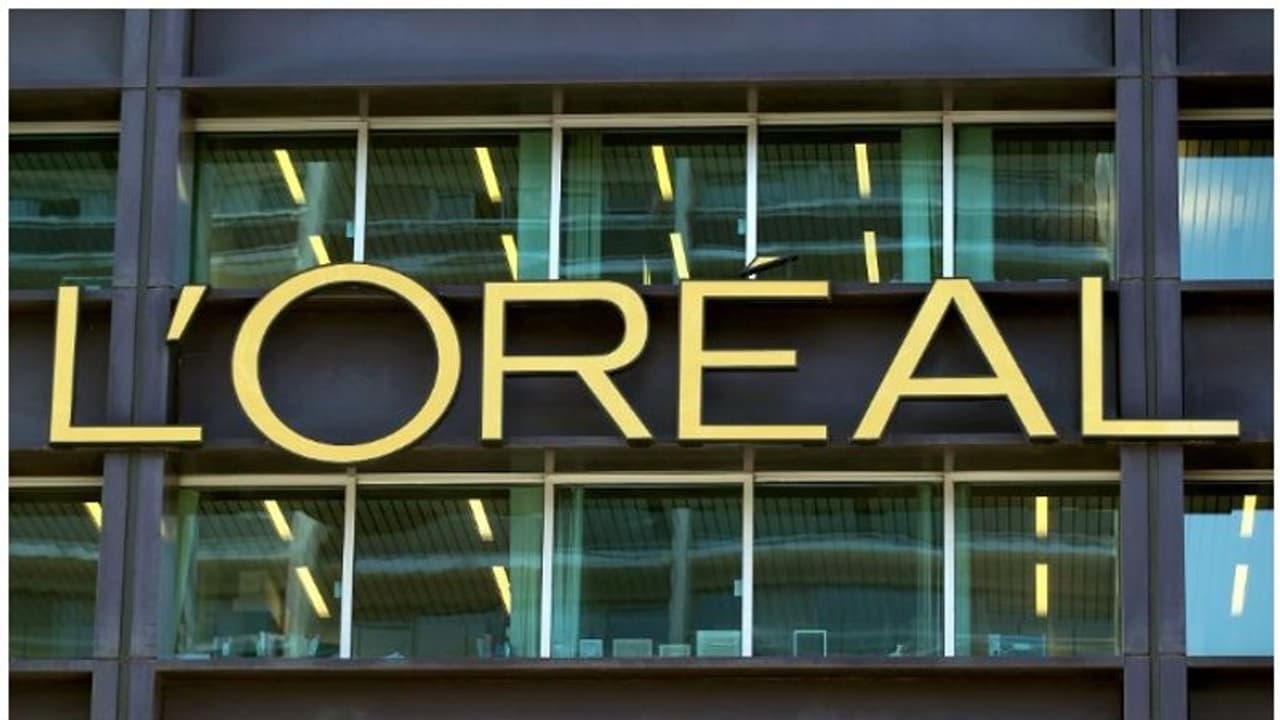 യൂണിലിവറിന് പിന്നാലെ ചരിത്ര തീരുമാനവുമായി ലോ റിയലും; ഉത്പന്നങ്ങളിലൊന്നും ഇനി 'വൈറ്റ്' ഉണ്ടാകില്ല