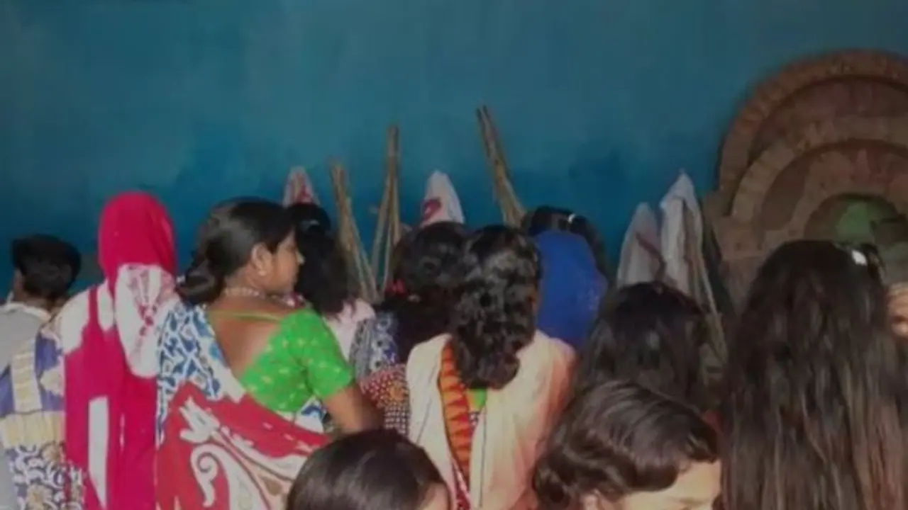 'করোনা ভাইরাস থেকে মুক্তি দাও', বিপদতারিণীর কাছে প্রার্থনা বঙ্গবাসীর 'করোনা ভাইরাস থেকে মুক্তি দাও', বিপদতারিণীর কাছে প্রার্থনা বঙ্গবাসীর